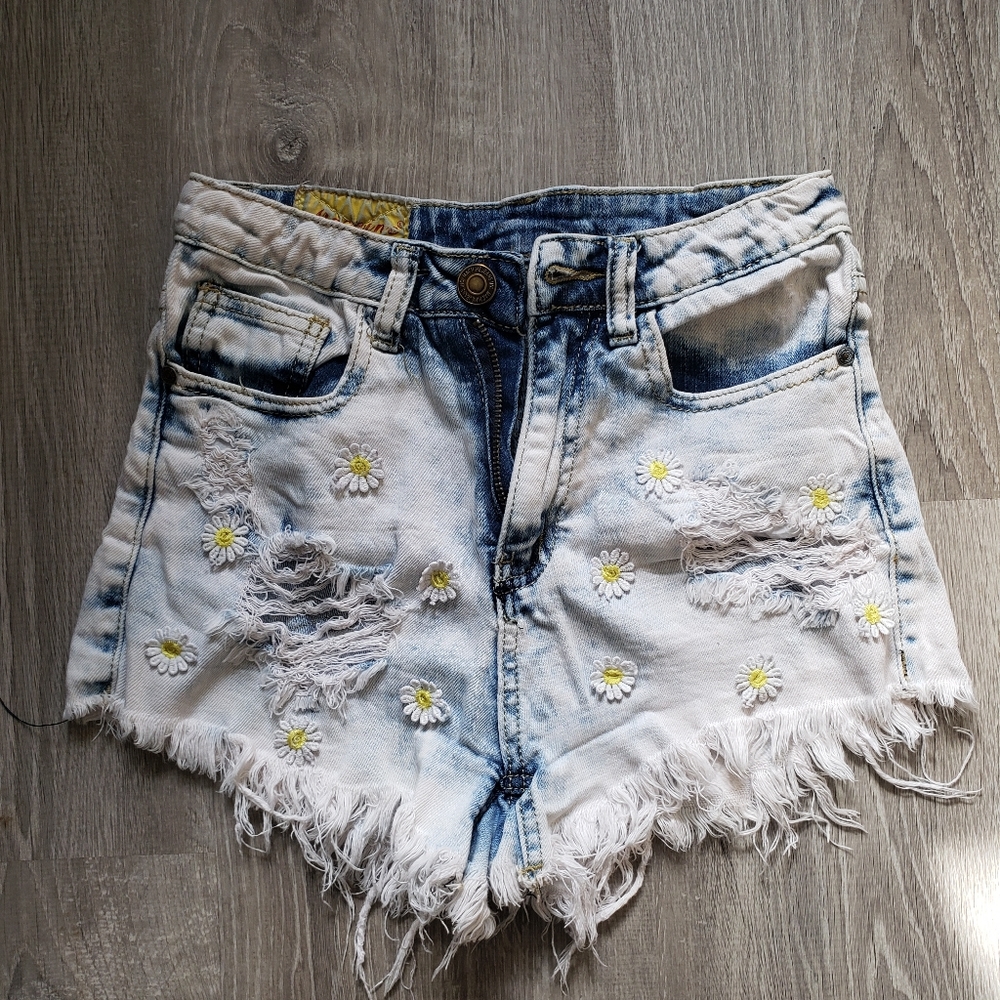 Daisy Shorts